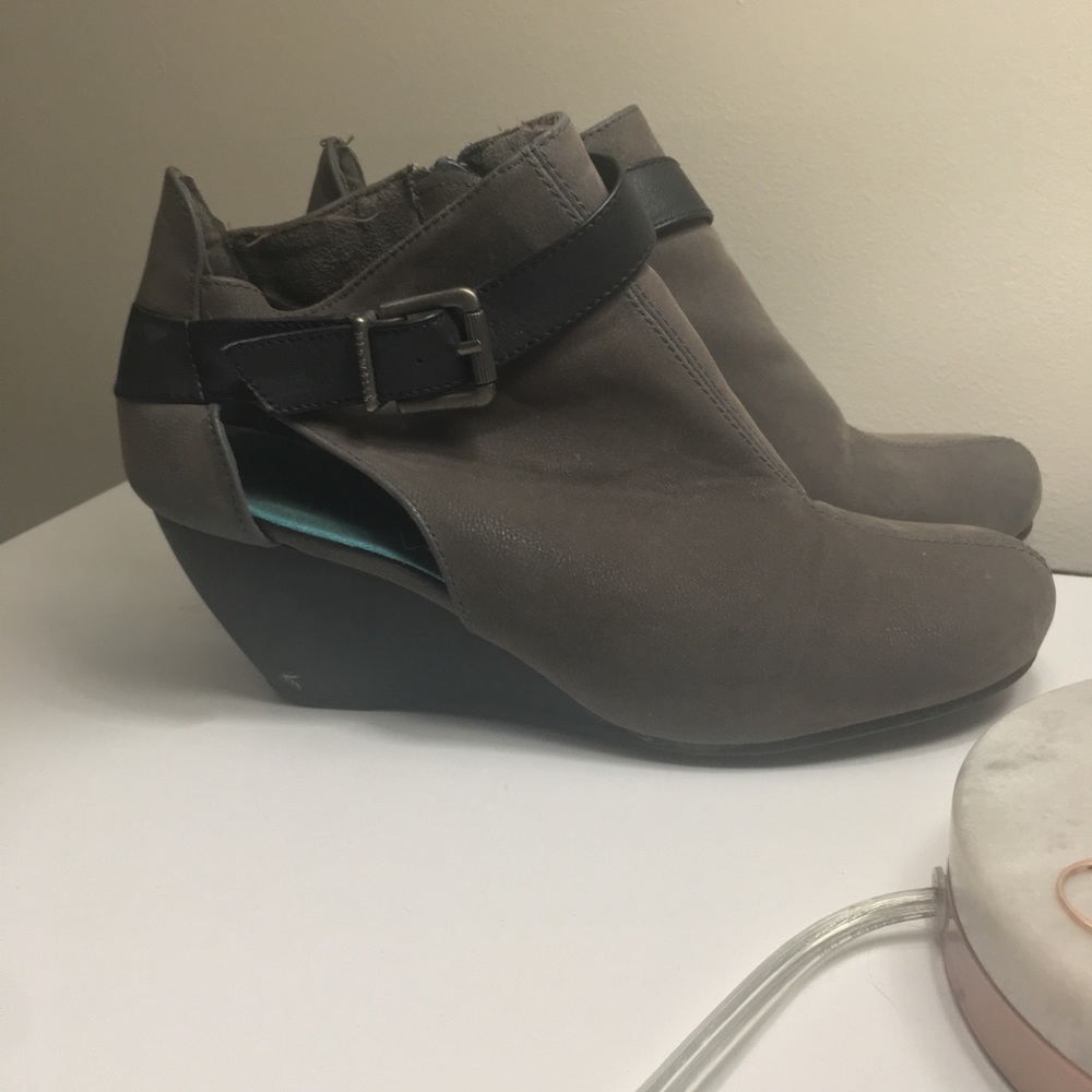 Wedge booties